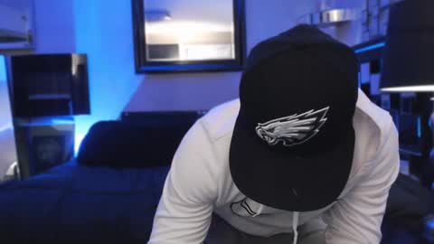 Snapshot of tommy_knuckles chatting on February 14, 2025, 2:12 pm Tommy online show from February 14, 2025, 2:12 pm