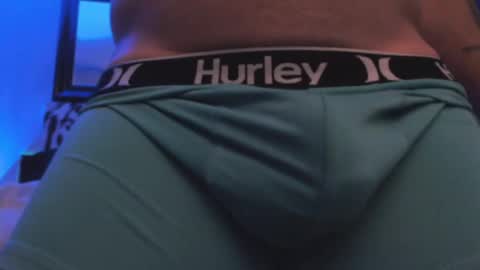 Snapshot of tommy_knuckles chatting on September 30, 2025, 4:01 pm Tommy online show from September 30, 2025, 4:01 pm