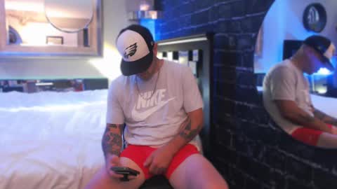 Snapshot of tommy_knuckles chatting on October 13, 2025, 8:03 am Tommy online show from October 13, 2025, 8:03 am