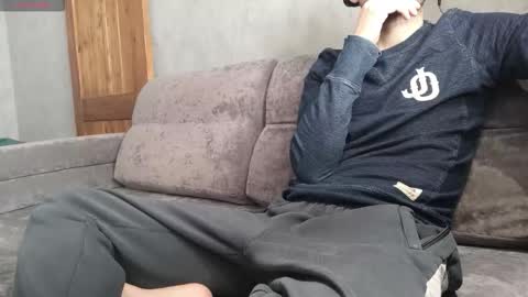 tommyshe1by online show from September 18, 2025, 8:49 am