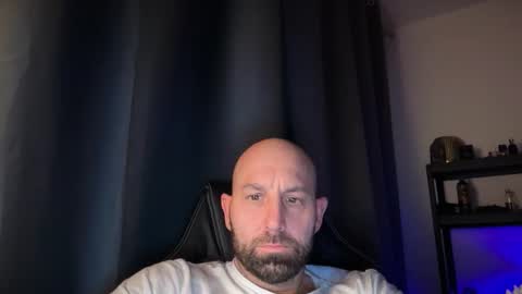 Thomas Fit online show from March 16, 2026, 8:46 pm