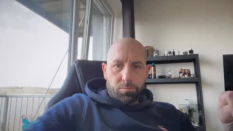 Thomas Fit online show from March 17, 2026, 9:56 am