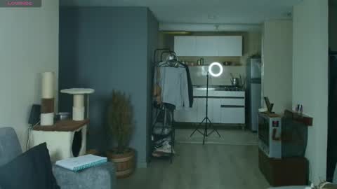 leyla  online show from September 27, 2025, 7:02 am