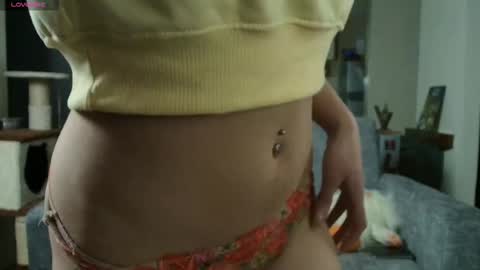 leyla  online show from September 30, 2025, 6:07 am