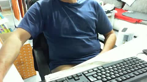 Tom online show from October 4, 2025, 5:11 pm