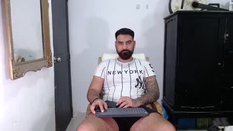 Tomas jhonson online show from December 31, 2024, 8:12 pm