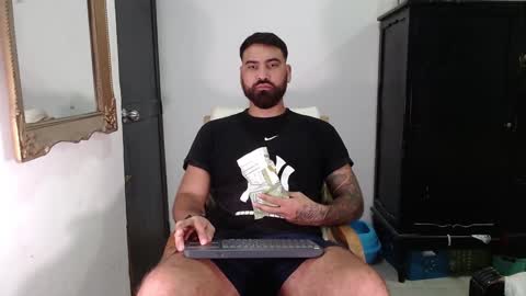 Tomas jhonson online show from January 13, 2025, 8:04 pm