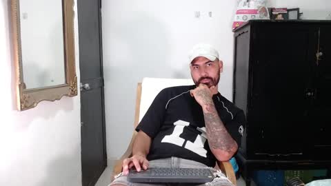 Tomas jhonson online show from January 25, 2025, 10:39 pm