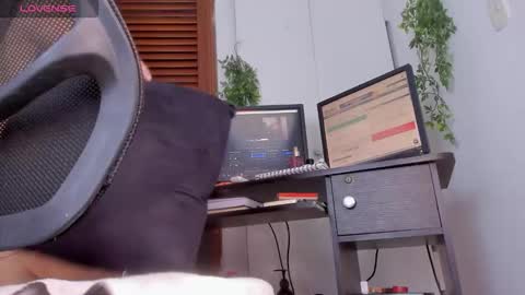 lady blue online show from February 21, 2026, 11:00 am