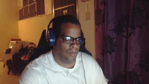 Antonio online show from March 9, 2025, 1:56 am