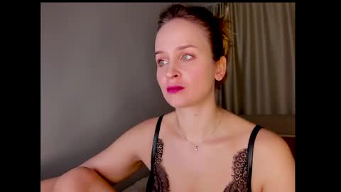 Snapshot of tony_and_alice chatting on January 31, 2025, 9:26 pm Tony and Alice online show from January 31, 2025, 9:26 pm