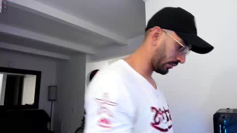 tony muscle1 online show from February 6, 2025, 9:53 am