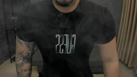 TonyWilcox online show from December 2, 2025, 5:57 am