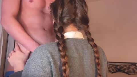 Snapshot of tooclose_toofar chatting on December 2, 2024, 4:09 pm tooclose_toofar online show from December 2, 2024, 4:09 pm