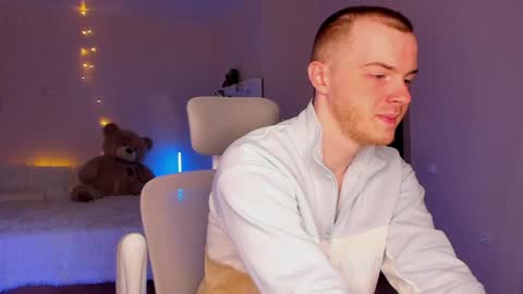 Snapshot of toohornyserj chatting on December 10, 2024, 11:08 pm toohornyserj online show from December 10, 2024, 11:08 pm