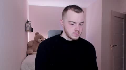 Snapshot of toohornyserj chatting on December 24, 2024, 10:28 pm toohornyserj online show from December 24, 2024, 10:28 pm