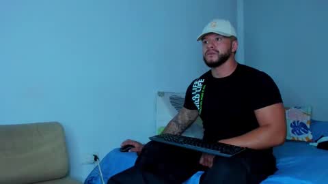 Tony Dee online show from November 14, 2025, 4:11 am