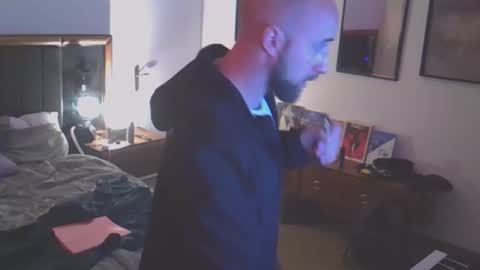 tootsybird online show from March 29, 2026, 12:10 am