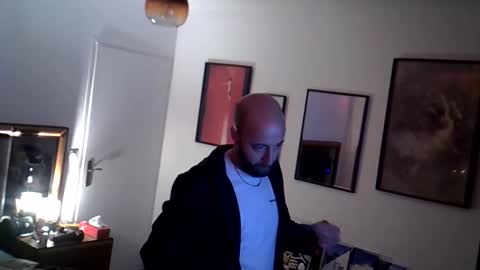 tootsybird69 online show from June 11, 2026, 12:32 am