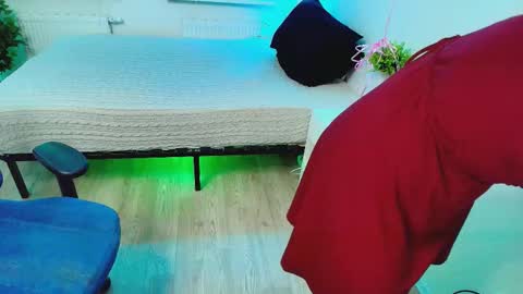 topcranberry online show from October 19, 2025, 10:49 am