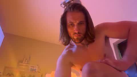 topherhopkins744 online show from March 31, 2026, 8:48 am