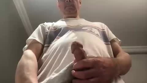 Snapshot of topspin69 chatting on October 12, 2025, 2:43 am topspin69 online show from October 12, 2025, 2:43 am