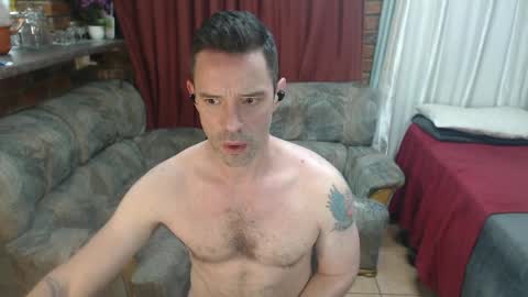 toptobottom4u online show from April 15, 2026, 12:28 am