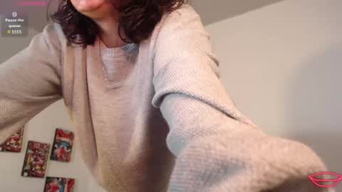 Snapshot of tori_just chatting on January 9, 2026, 6:10 pm tori_just online show from January 9, 2026, 6:10 pm