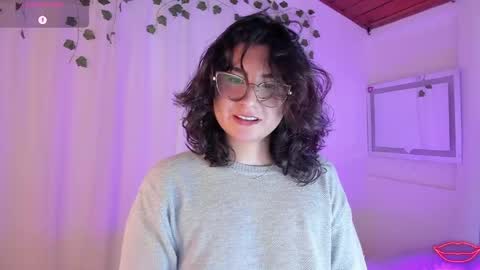 tori_just online show from April 17, 2026, 1:36 pm