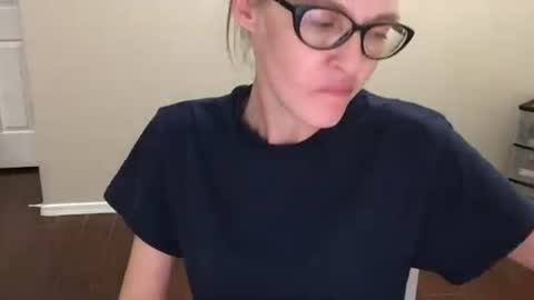 Tori Ryann online show from April 21, 2026, 2:15 am