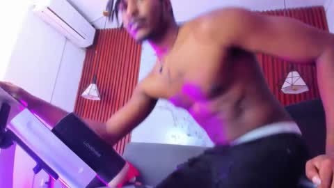 Torybigdick online show from November 28, 2025, 8:55 pm