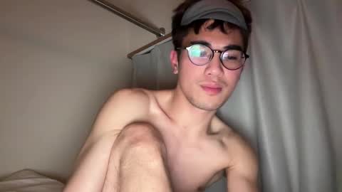 Snapshot of toshikaro0 chatting on February 12, 2025, 5:05 pm Karo online show from February 12, 2025, 5:05 pm