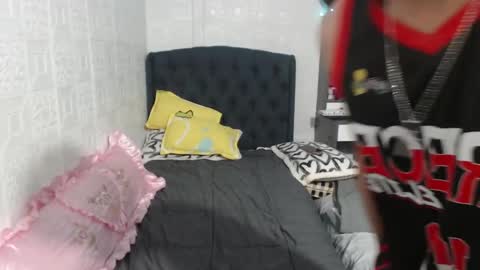 Toshiro online show from December 15, 2024, 3:20 pm