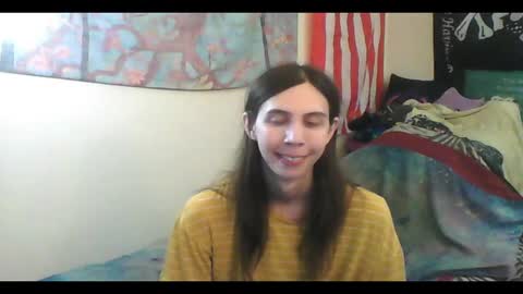 Luna online show from September 12, 2025, 3:17 am