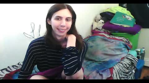 Luna online show from April 6, 2026, 4:46 am