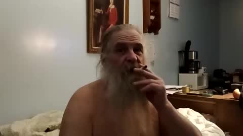 totallyawesome_65 online show from November 24, 2025, 7:08 am