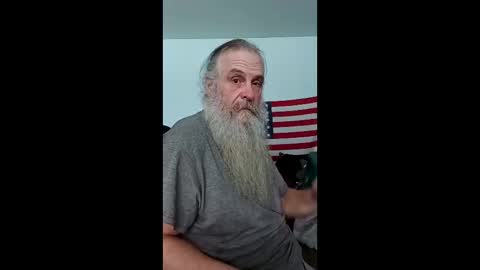 totallyawesome_65 online show from December 15, 2025, 7:40 pm