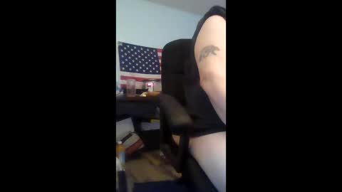 totallyawesome_65 online show from April 23, 2026, 5:30 am