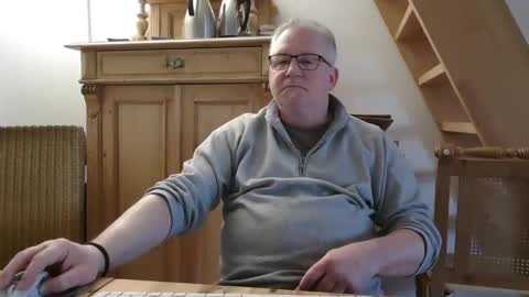 toto758 online show from February 25, 2025, 11:41 am