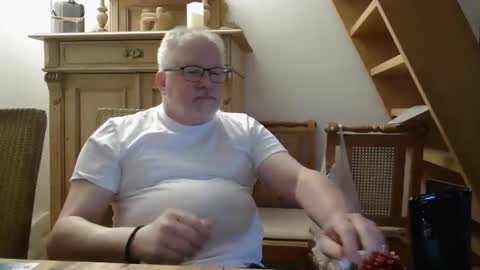 toto758 online show from April 5, 2026, 5:21 pm