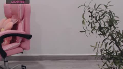 Angelina online show from September 8, 2025, 3:22 pm