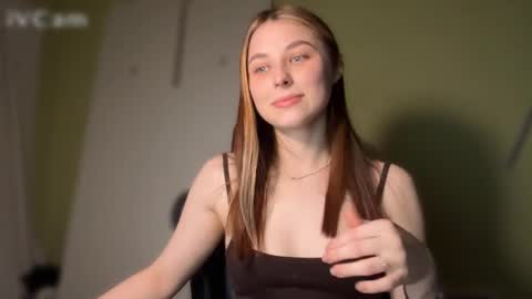 Snapshot of touch_and_run chatting on March 27, 2026, 4:18 pm touch_and_run online show from March 27, 2026, 4:18 pm