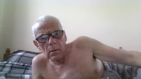 touche5656607203 online show from May 9, 2026, 8:52 am