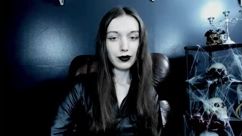 toxicdomme online show from March 3, 2026, 7:09 pm