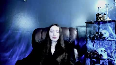 toxicdomme online show from April 13, 2026, 5:40 pm