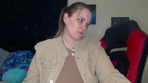 Lilly Miss Mistress Goddess Maam Queen Boss online show from December 21, 2024, 11:33 am