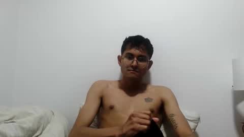 Snapshot of toy_sweet chatting on May 23, 2026, 2:06 am Xander online show from May 23, 2026, 2:06 am