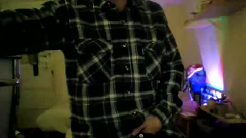 Snapshot of toyboysquirt chatting on May 20, 2026, 7:14 am toyboysquirt online show from May 20, 2026, 7:14 am