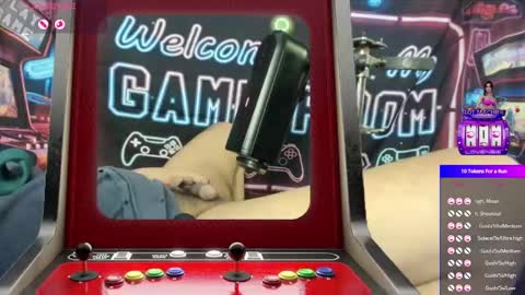 Snapshot of toysformycock chatting on December 7, 2024, 9:06 am ToysForMyCock online show from December 7, 2024, 9:06 am