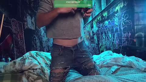 Snapshot of trailer_made chatting on December 17, 2024, 12:23 am Ethan Nash online show from December 17, 2024, 12:23 am